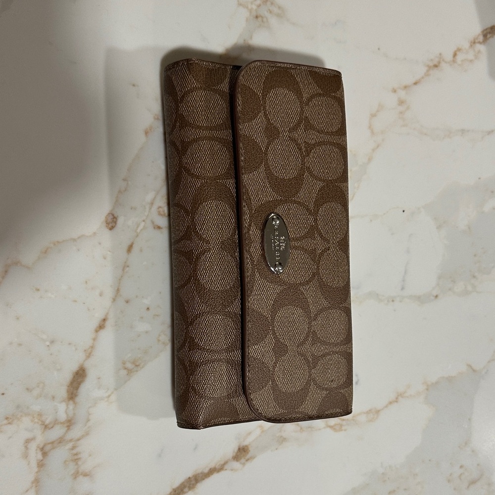 Coach Brown Signature Pattern Continental Wallet